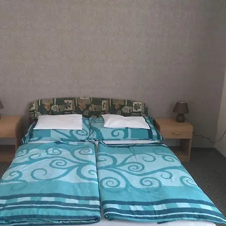Apartment Platan Apartmanhaz *