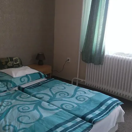 Platan Apartmanhaz * Miskolc