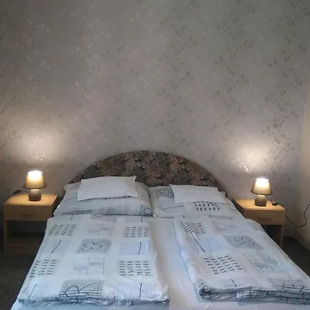 Platan Apartmanhaz