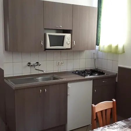 Platan Apartmanhaz Apartment Miskolc