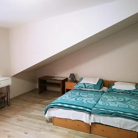 Platan Apartmanhaz Apartment